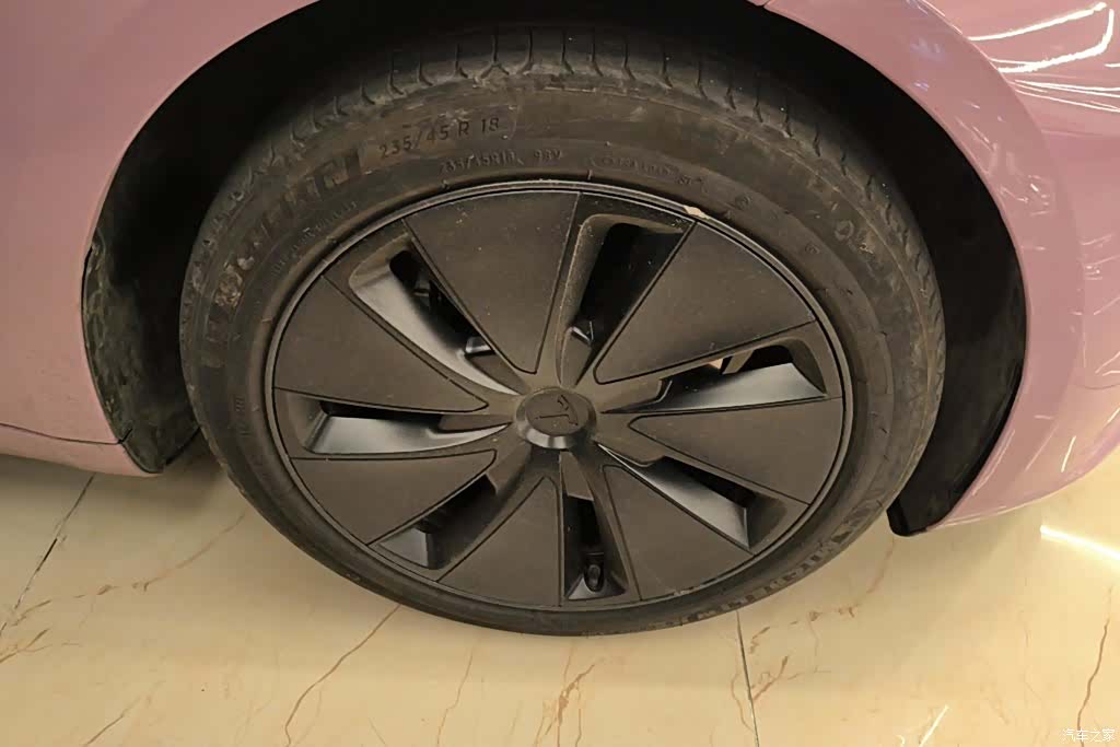 Tesla Model 3, 2024 6
