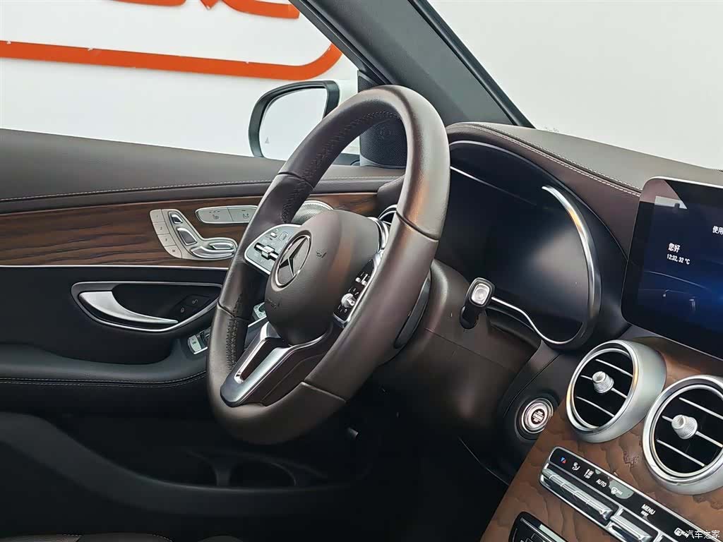 Mercedes-Benz GLC, 2023 22