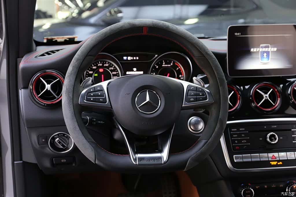 Mercedes-Benz GLA, 2019 11