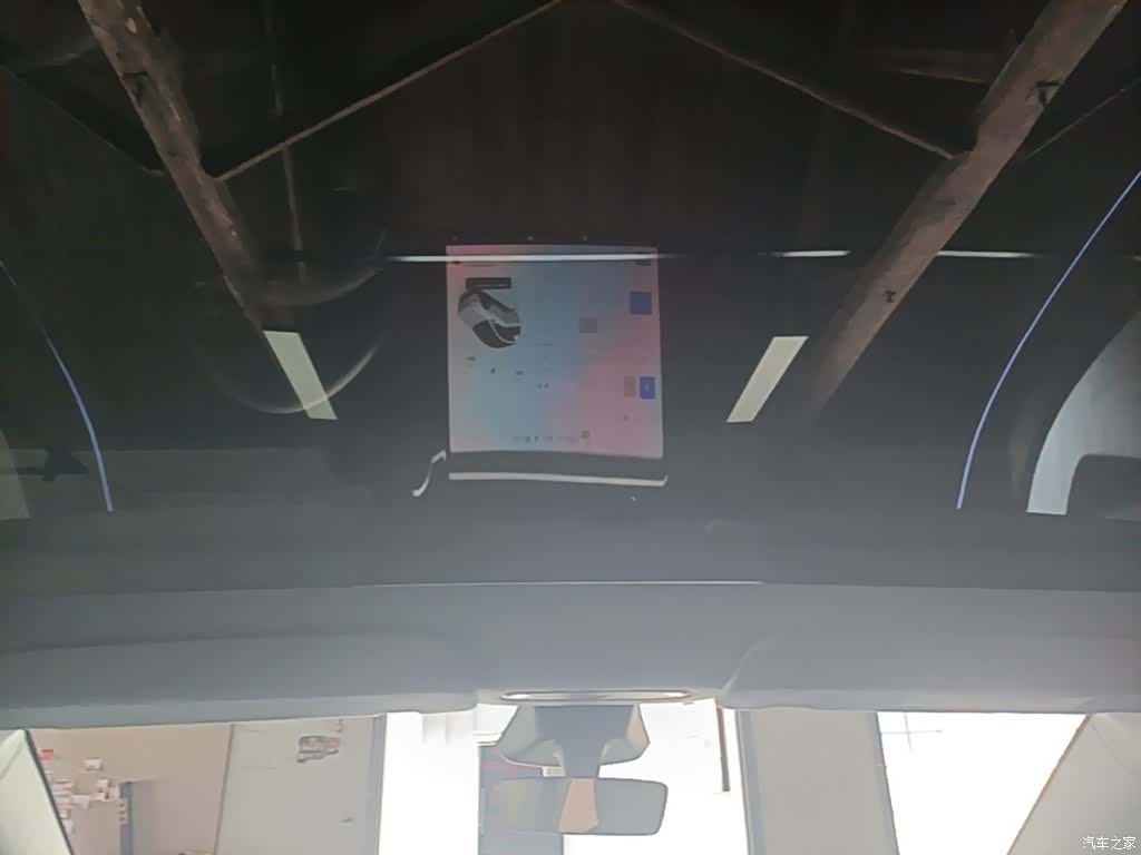 Tesla Model Y, 2025 18