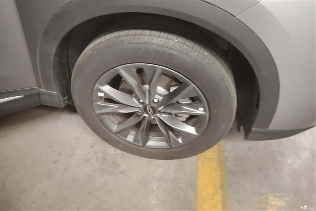Chery Tiggo 8, 2026 6