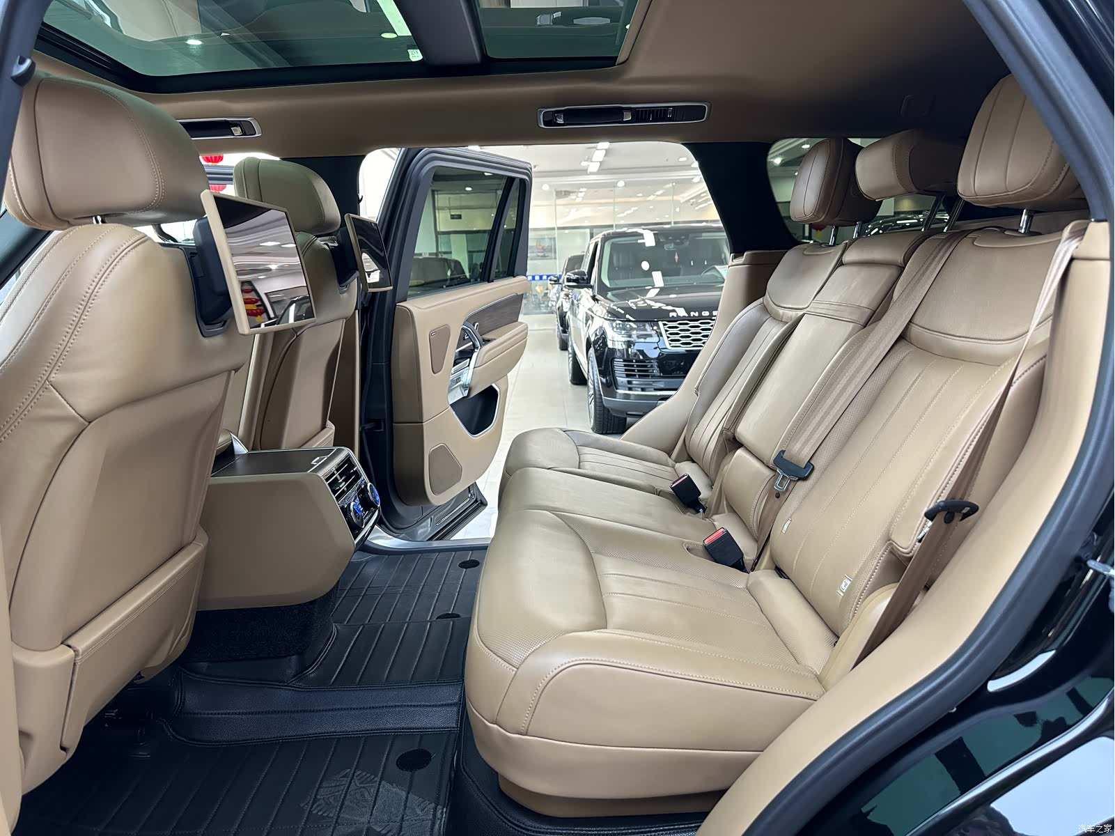 Land Rover Range Rover, 2023 13