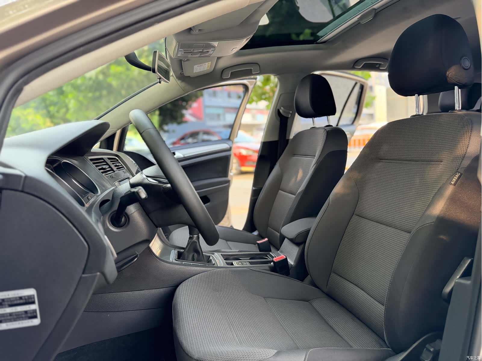 Volkswagen Golf, 2015 4