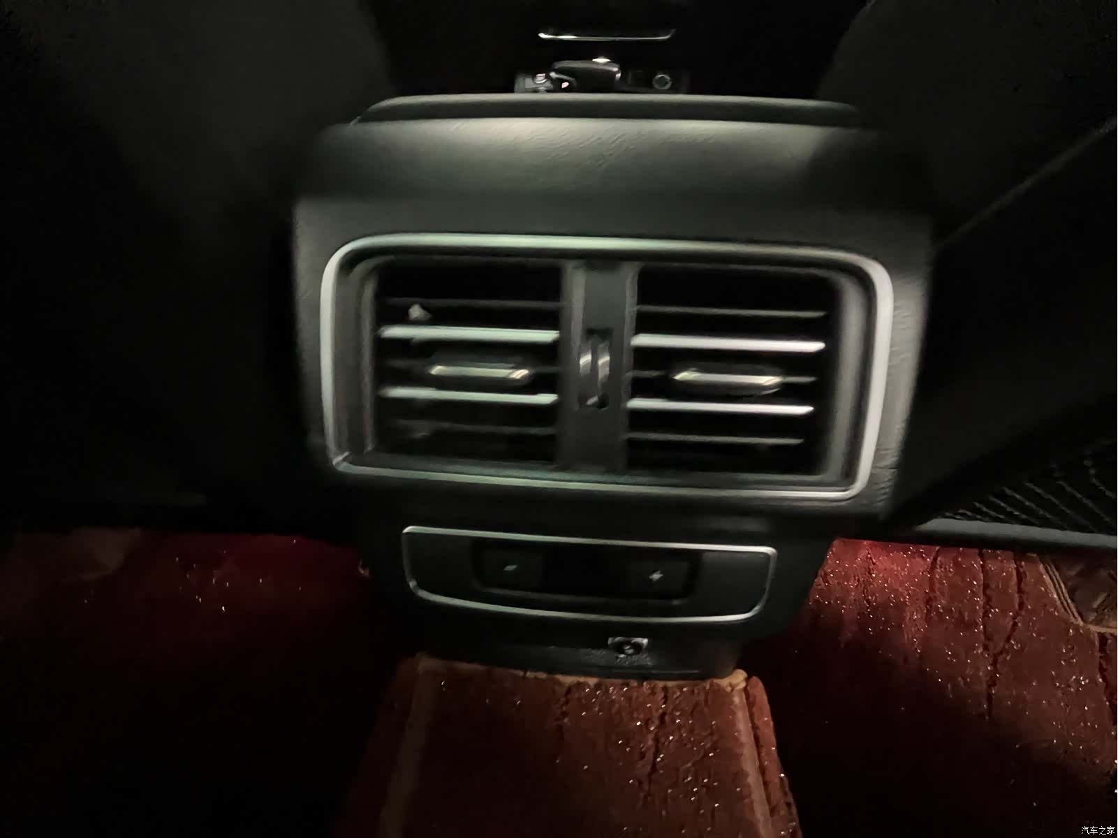 Audi Q5L, 2024 19