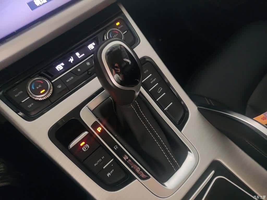 Geely Boyue, 2018 14