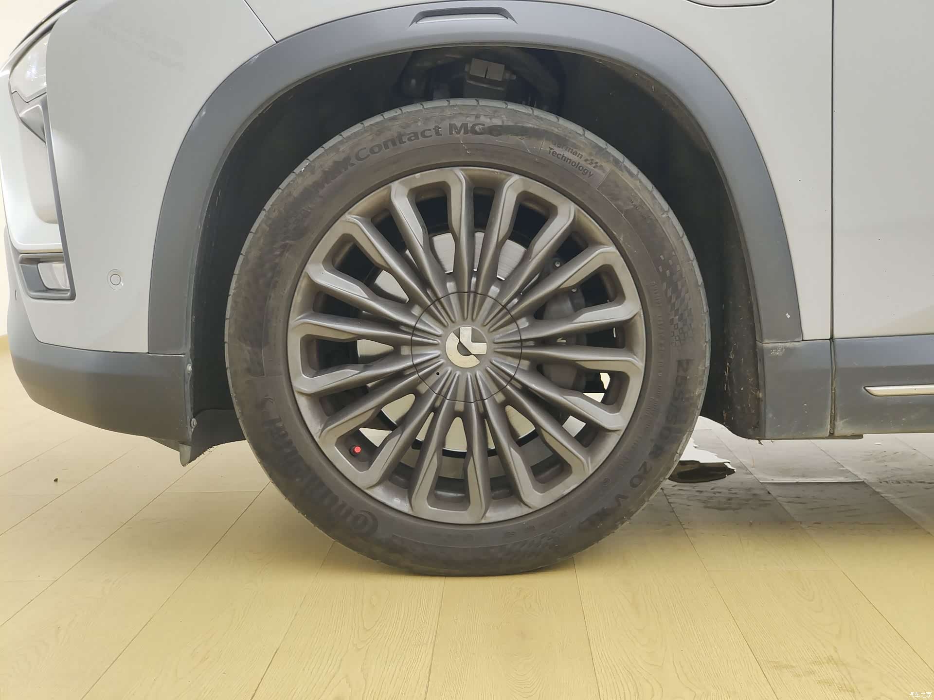 NIO ES8, 2019 30
