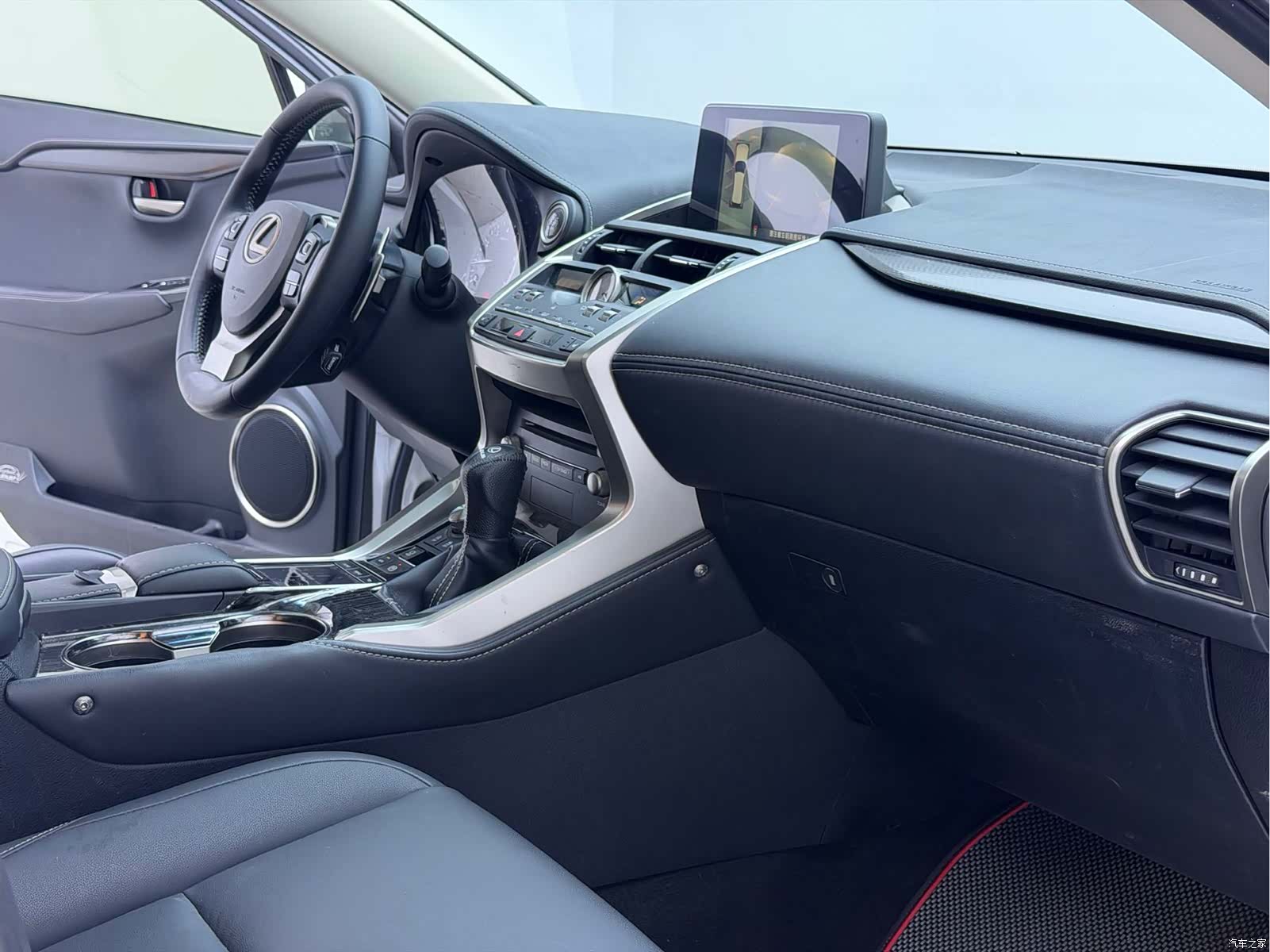 Lexus NX, 2021 16