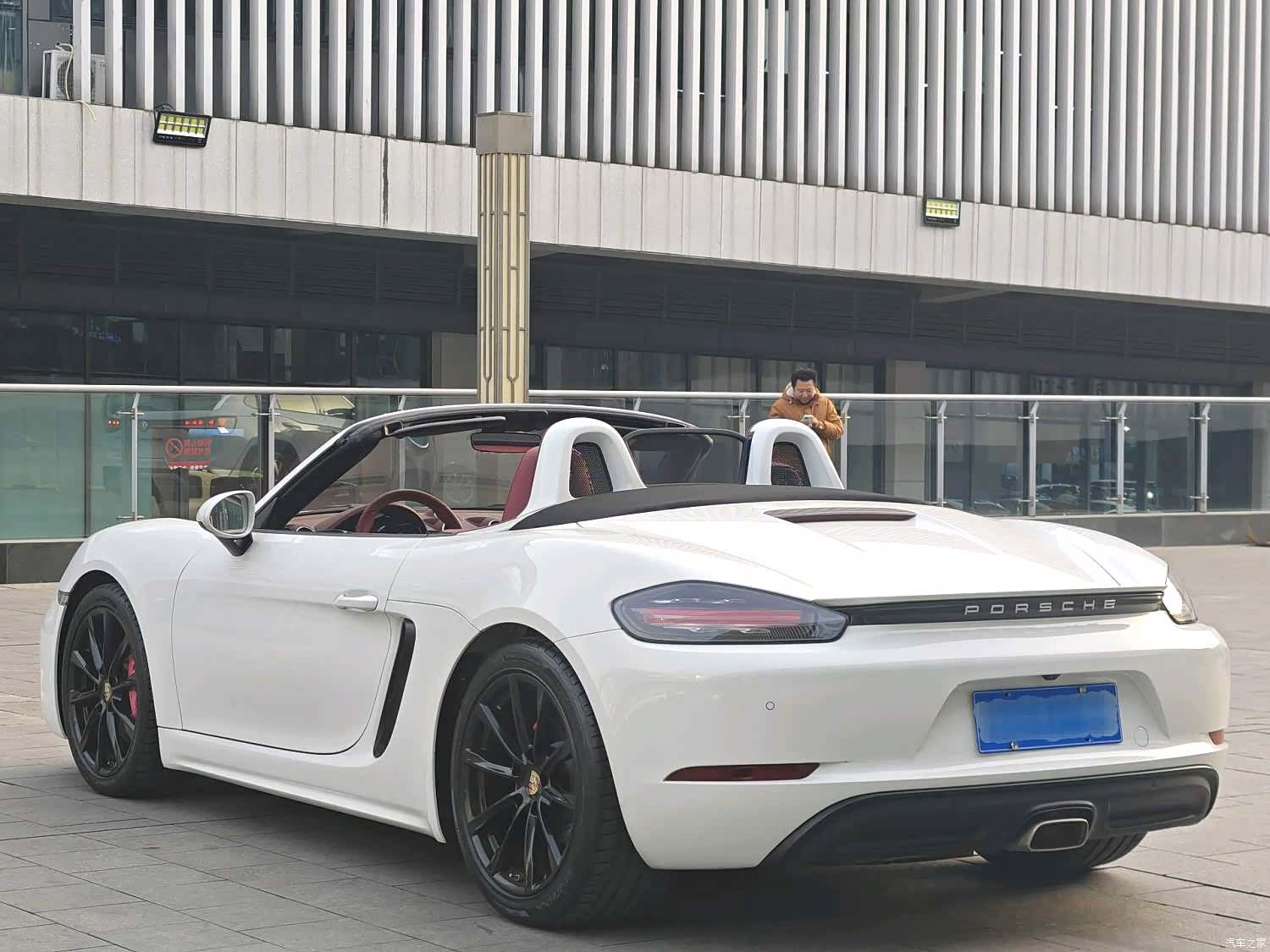 Porsche Boxster, 2023 14