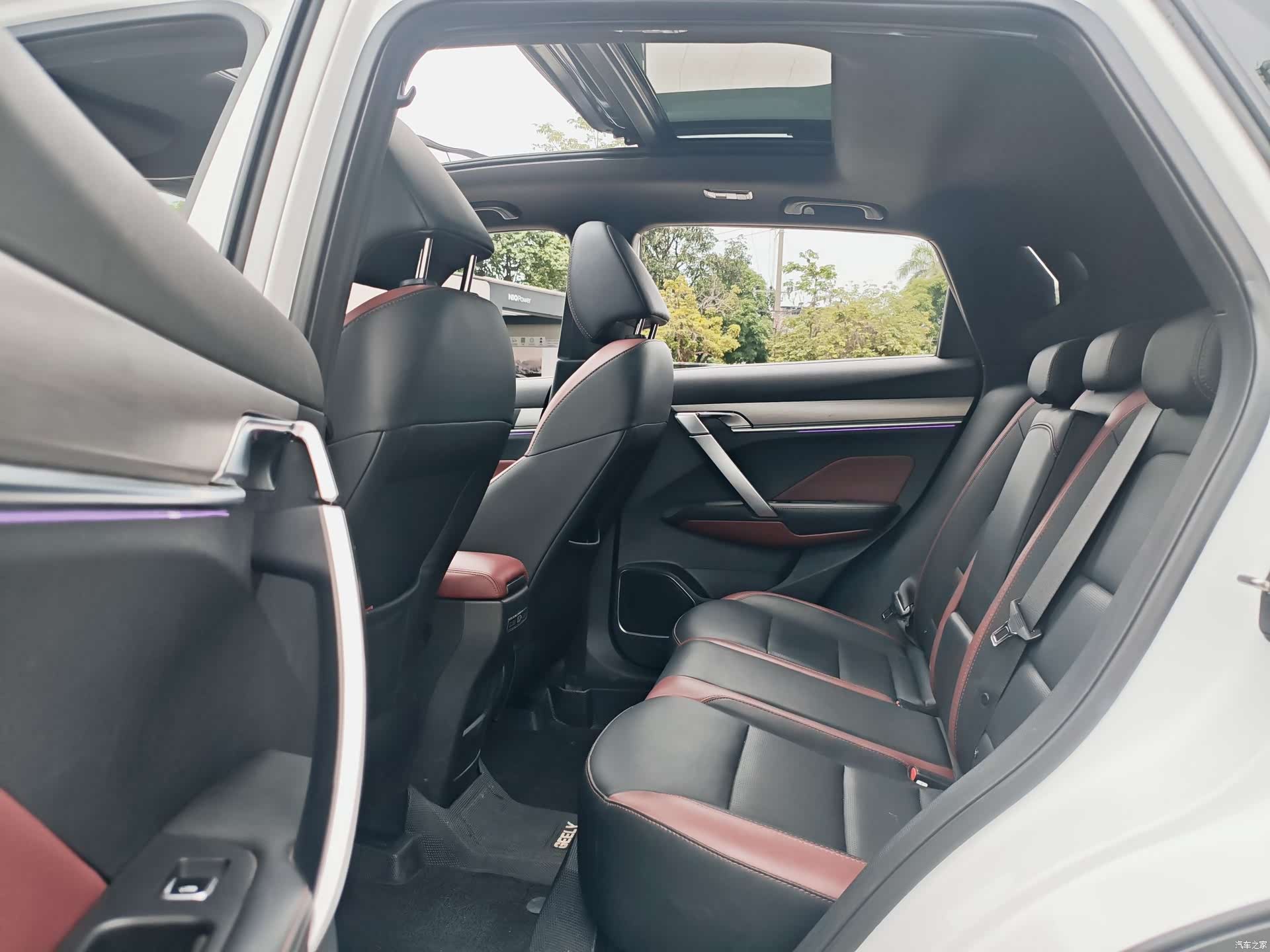 Geely Coolray, 2020 14