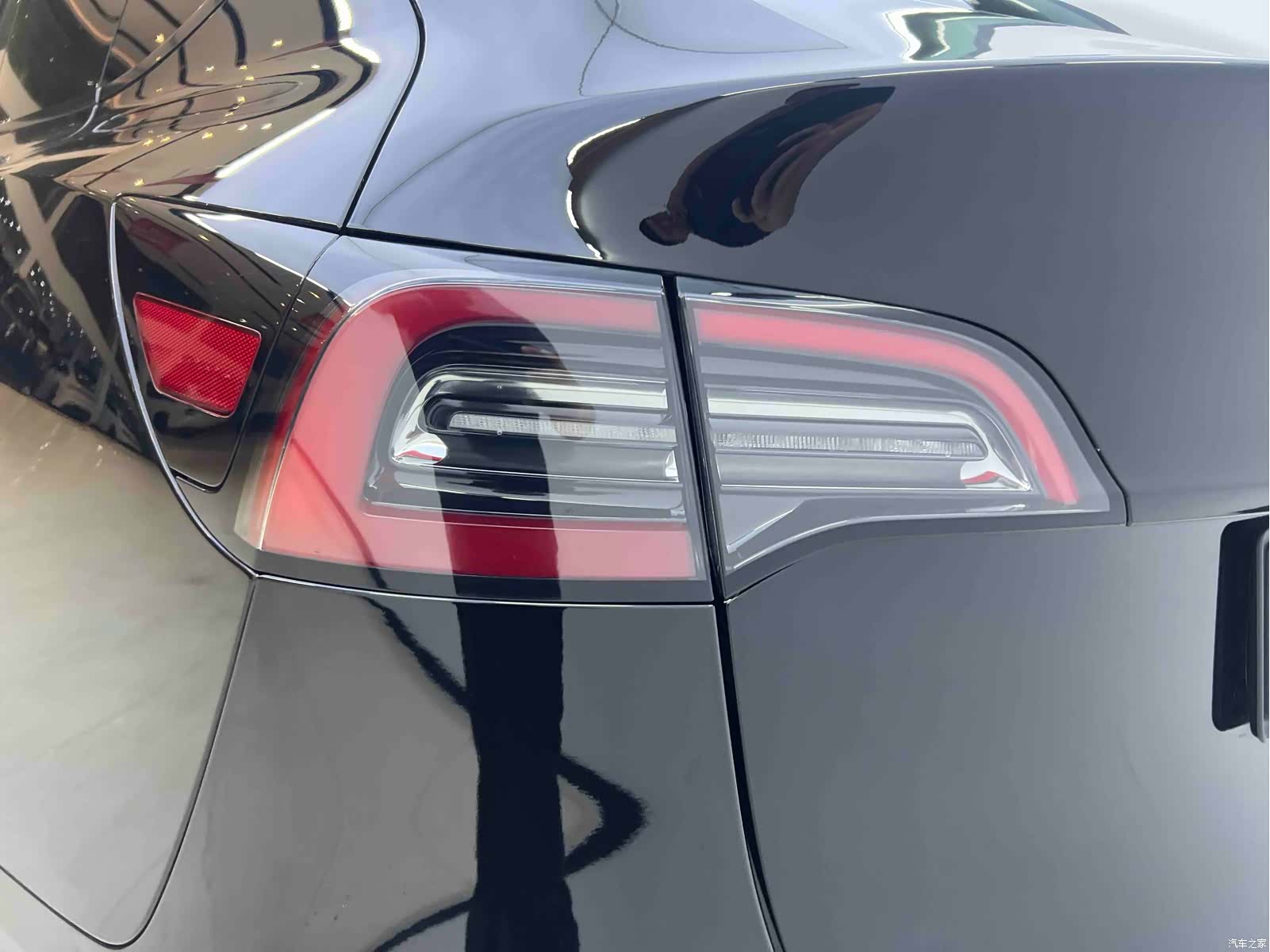 Tesla Model Y, 2023 10