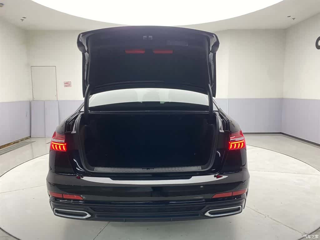 Audi A6L, 2022 30