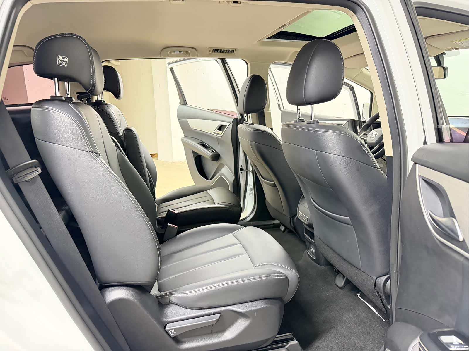 BYD Song, 2022 9