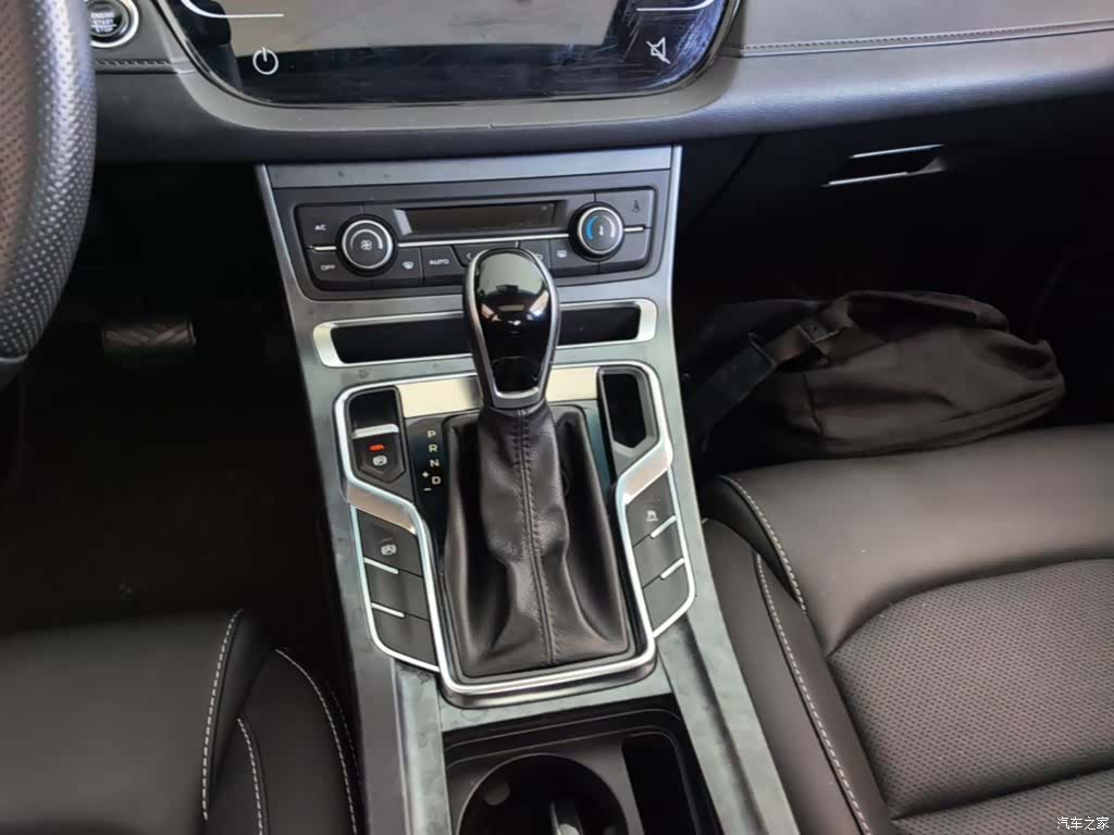 Geely Emgrand, 2019 14