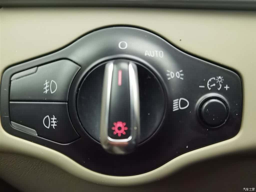 Audi A4L, 2012 21