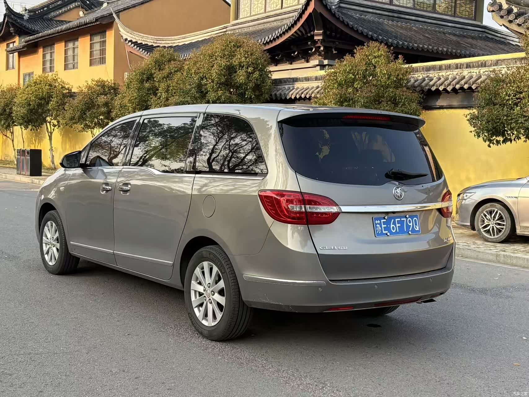 Buick GL8, 2018 8