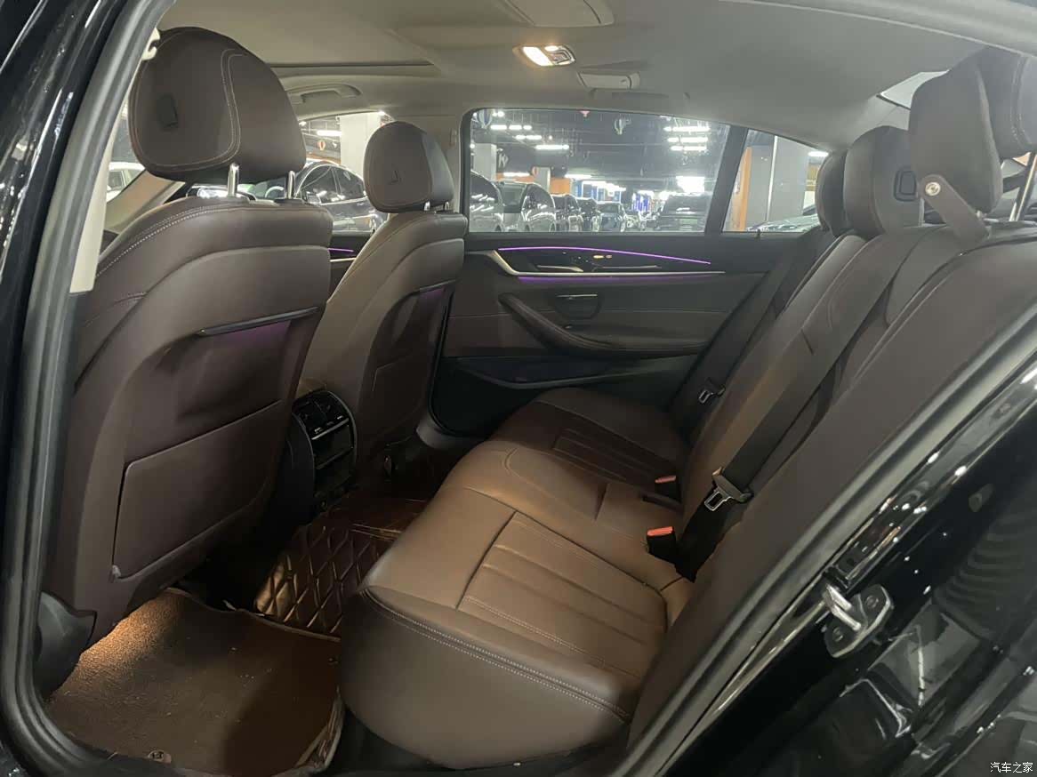 BMW 5 Series, 2019 6