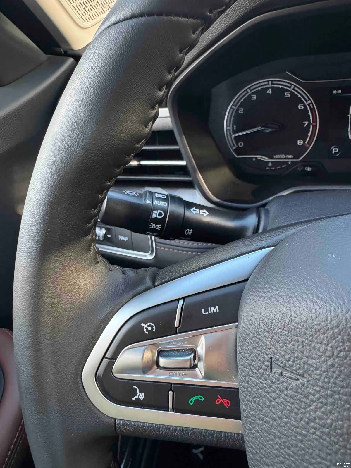 Geely X6, 2023 24