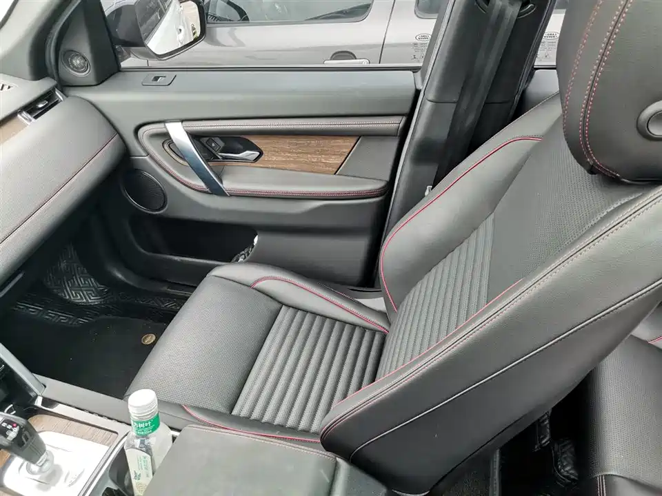 Land Rover Discover sports