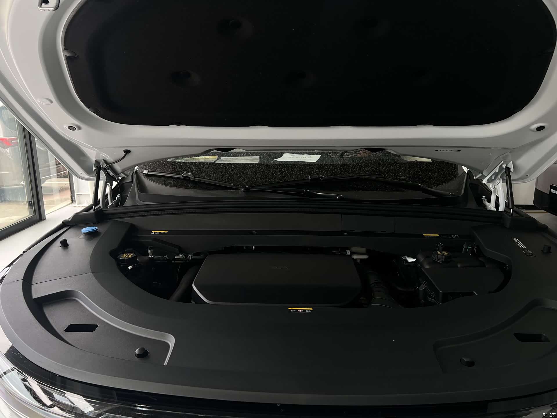 Li Auto L7, 2025 все фото