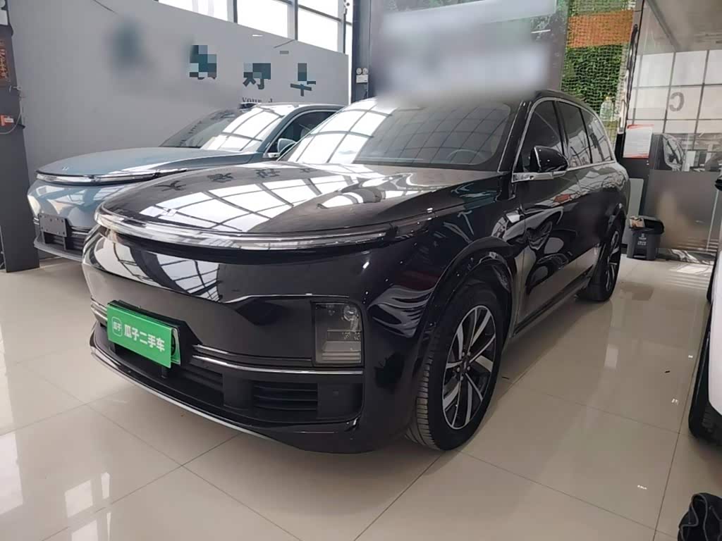 Li Auto L8