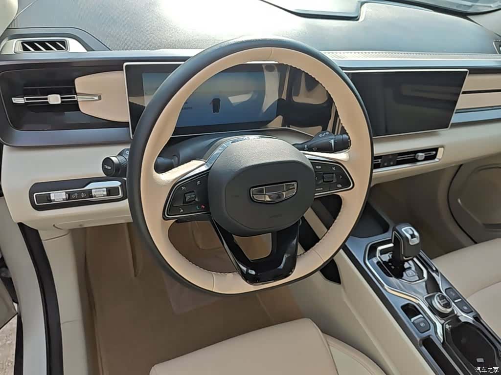 Geely Icon, 2023 11