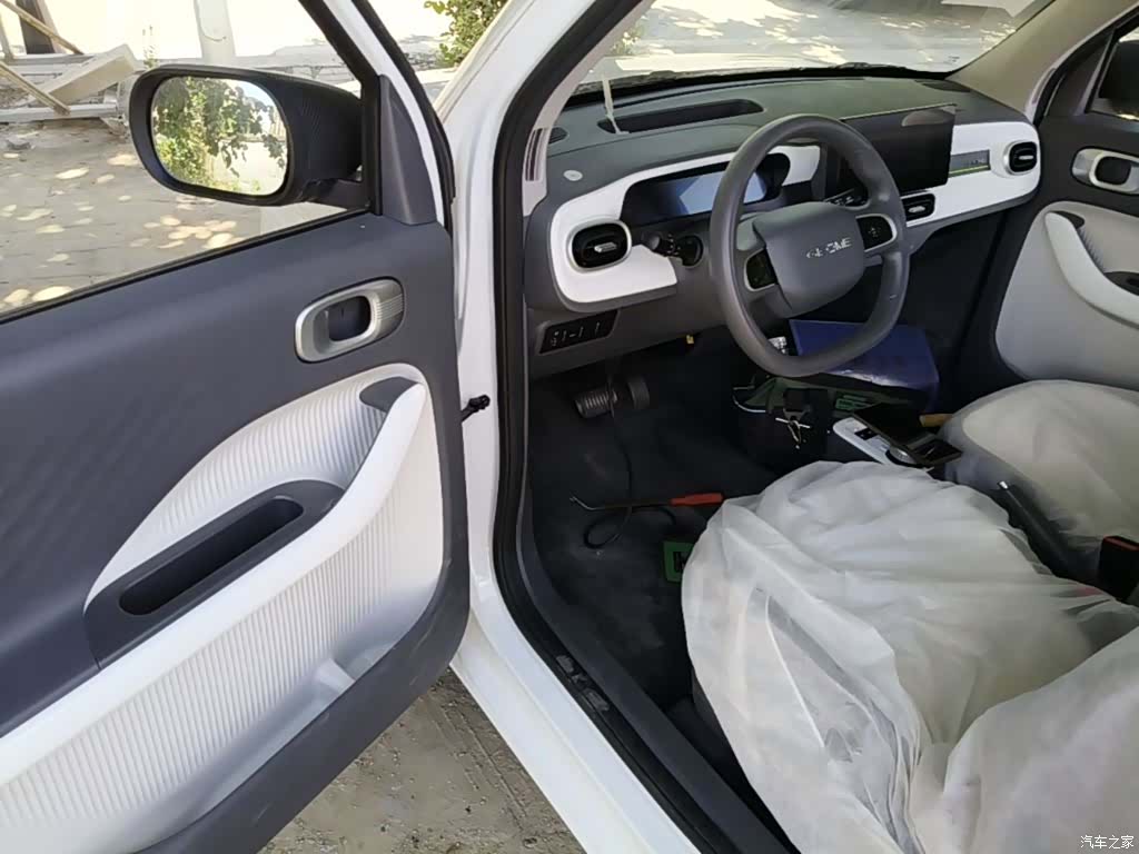 Geely Panda, 2025 16