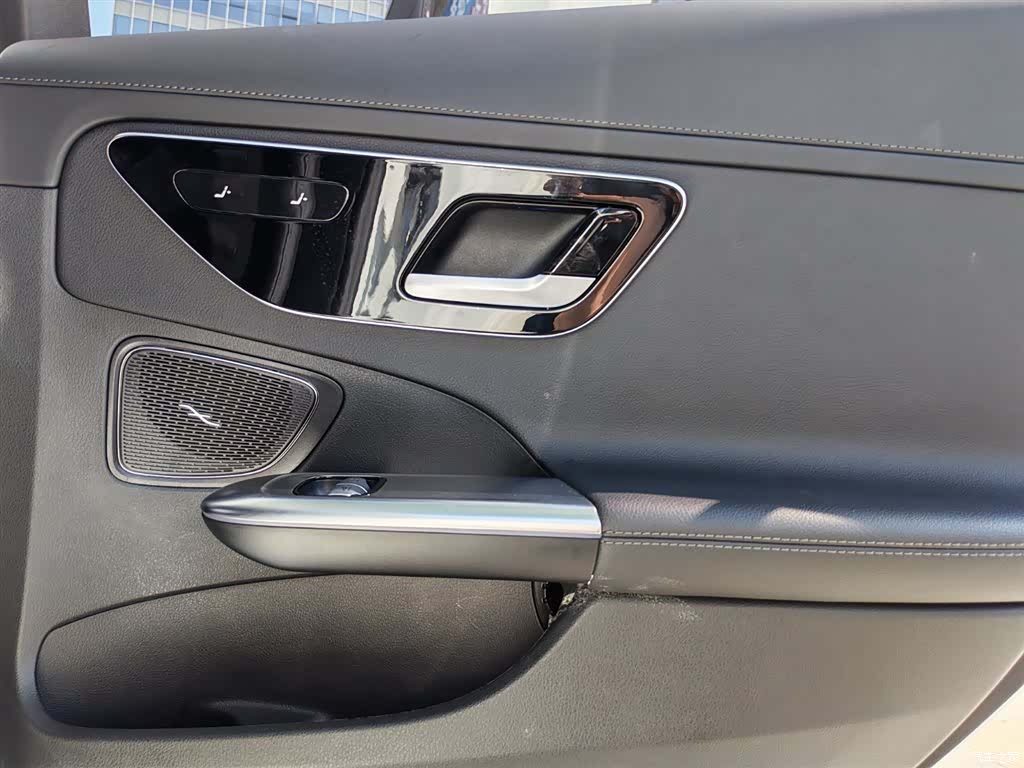 Mercedes-Benz C-Class, 2023 29