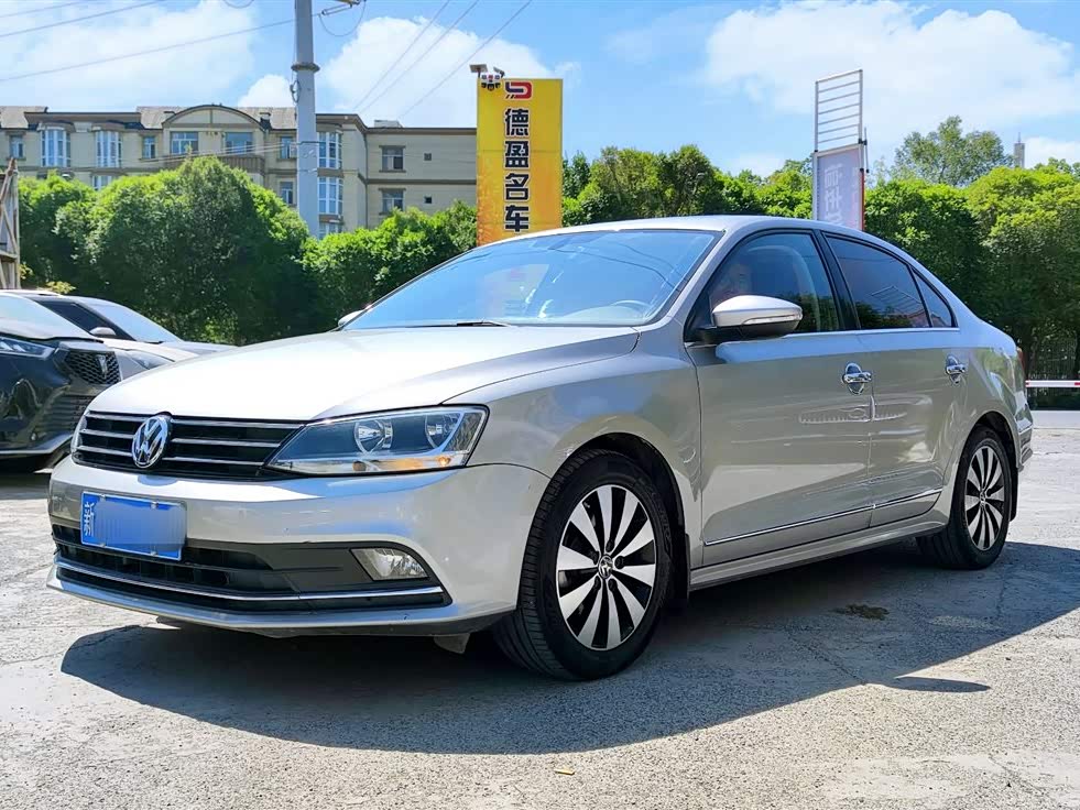 Volkswagen Sagitar