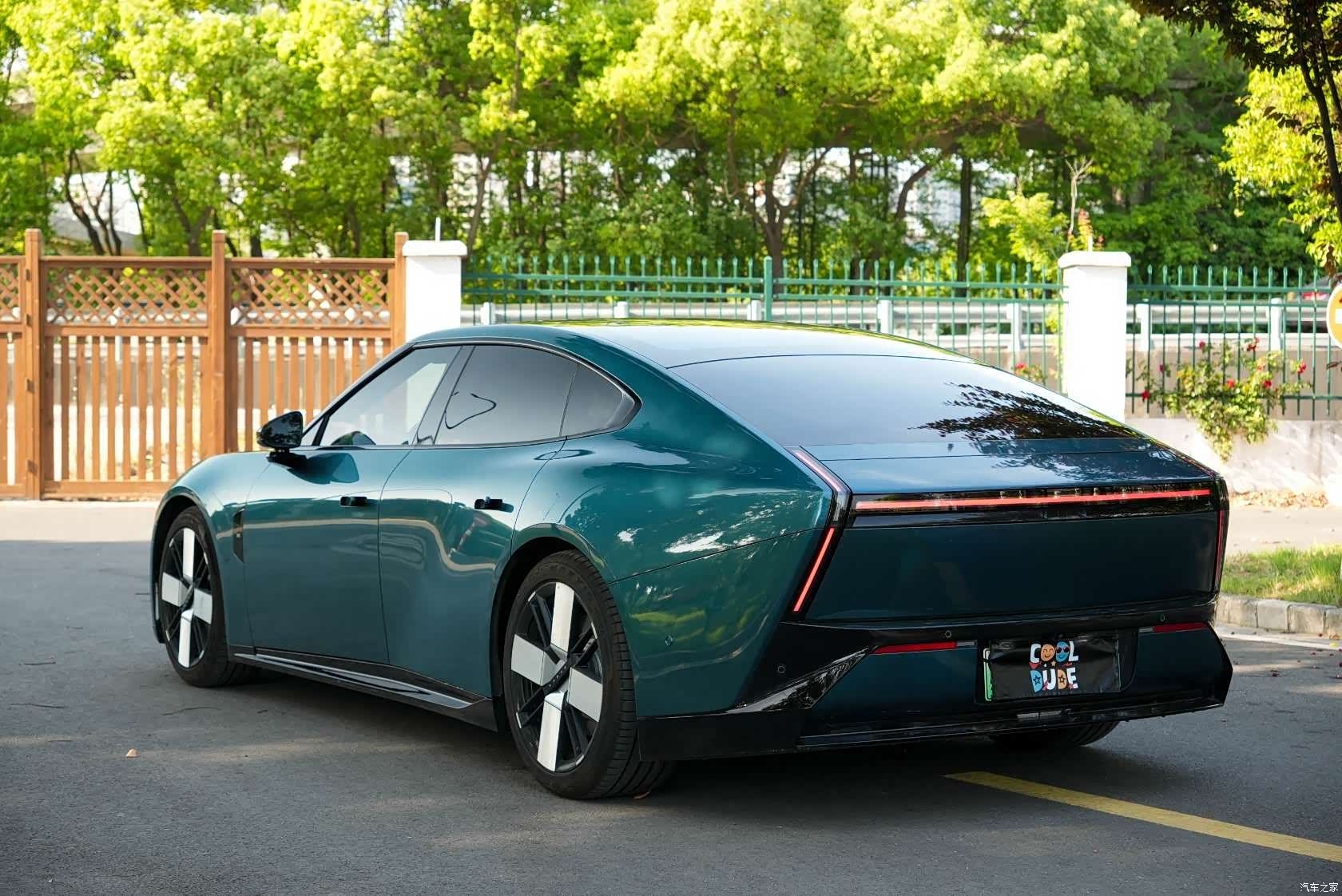 Xpeng P7, 2025 7