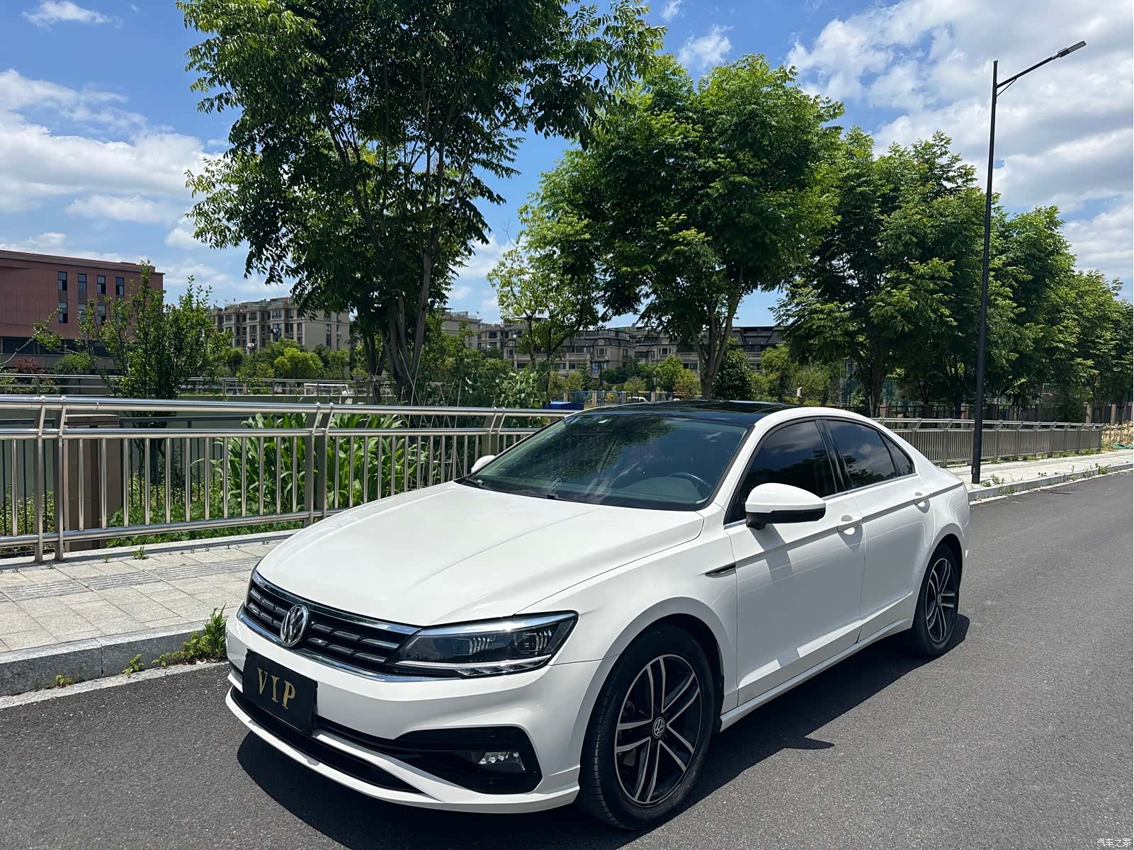 Volkswagen Lamando, 2019 3