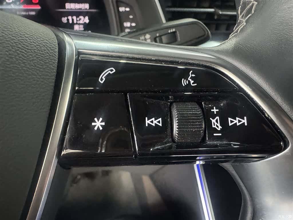 Audi A7L, 2024 18