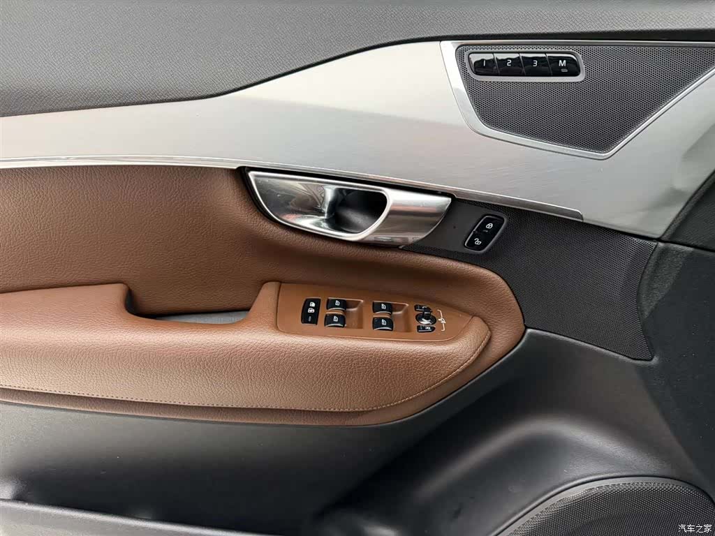 Volvo XC90, 2018 21