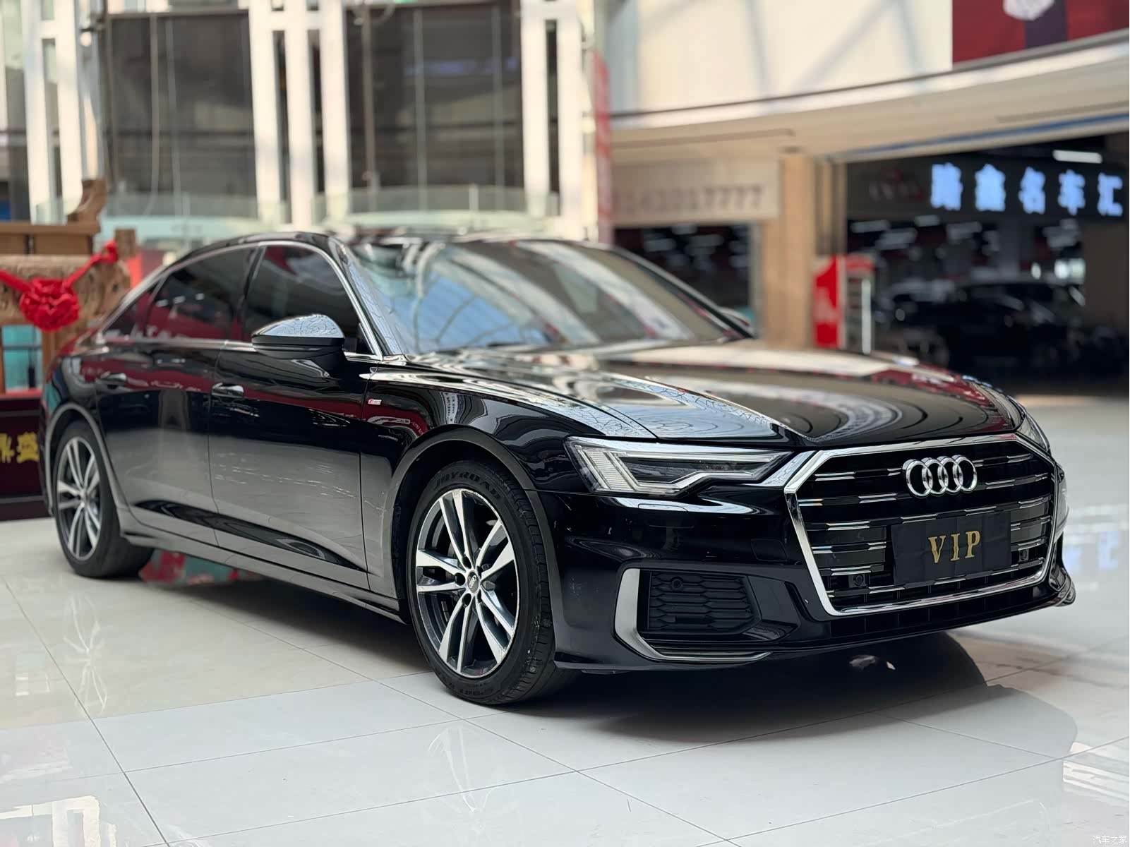 Audi A6L, 2019 3