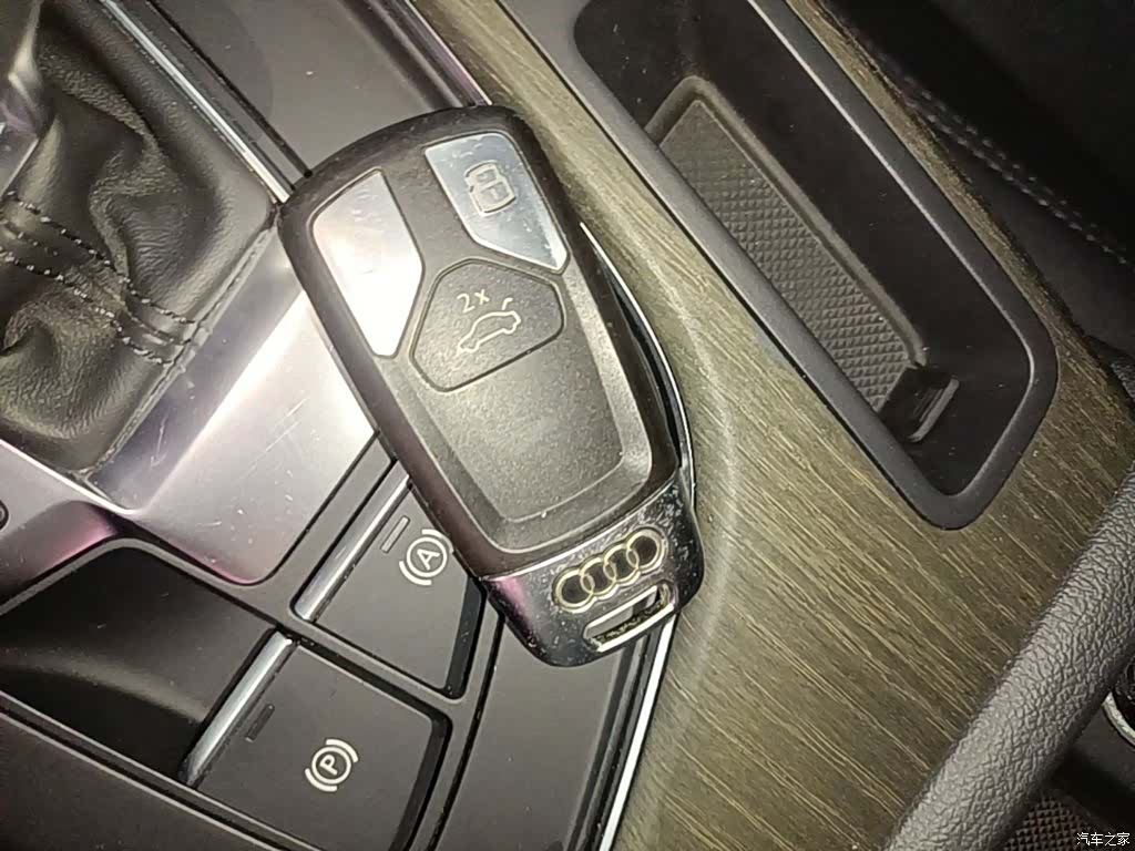 Audi A4L, 2023 9