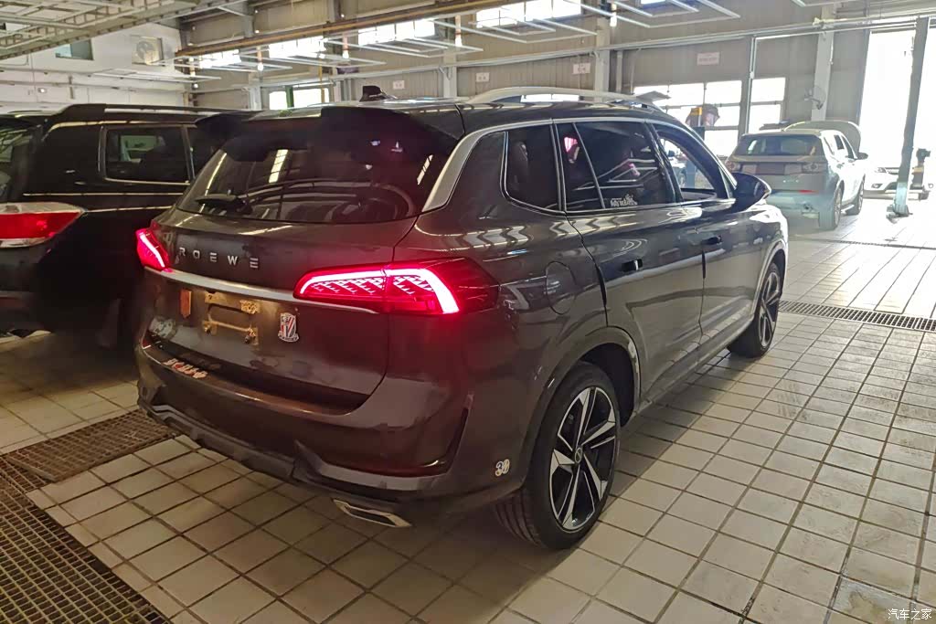 Roewe RX5, 2022 3