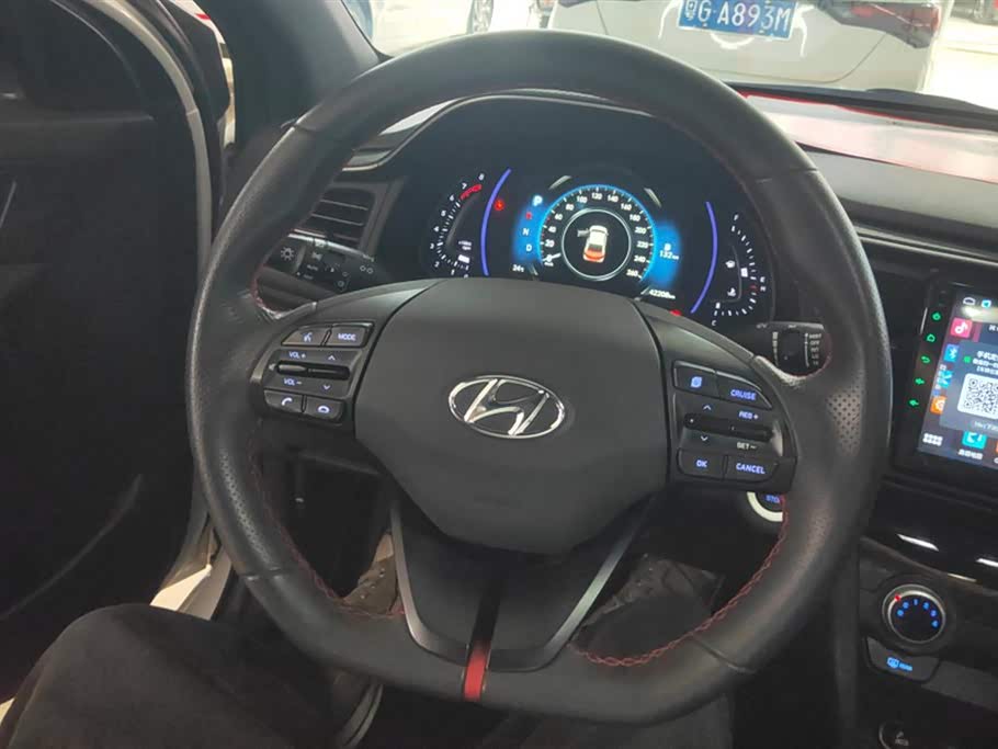 Hyundai Lead