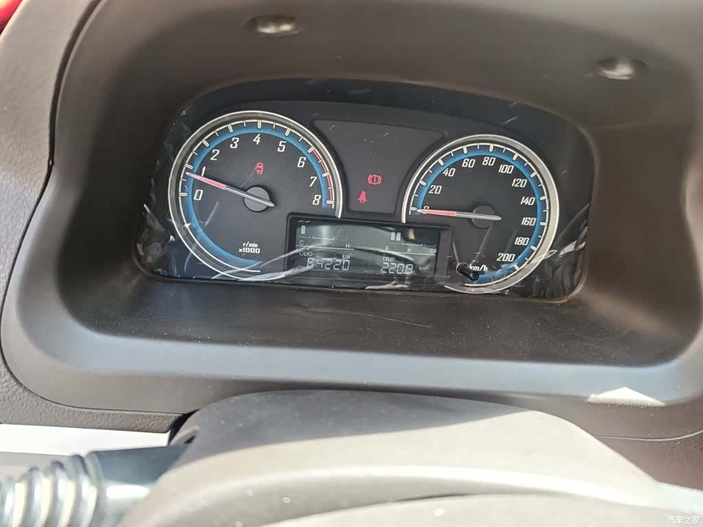 Wuling 730, 2015 все фото