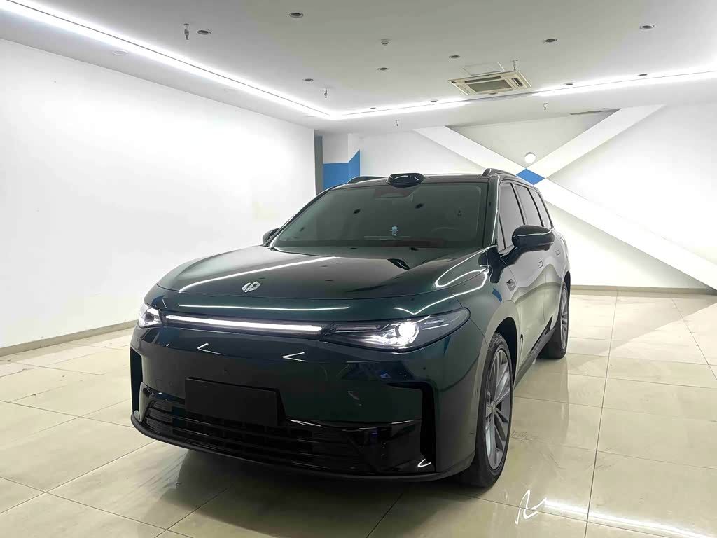 Leapmotor C16