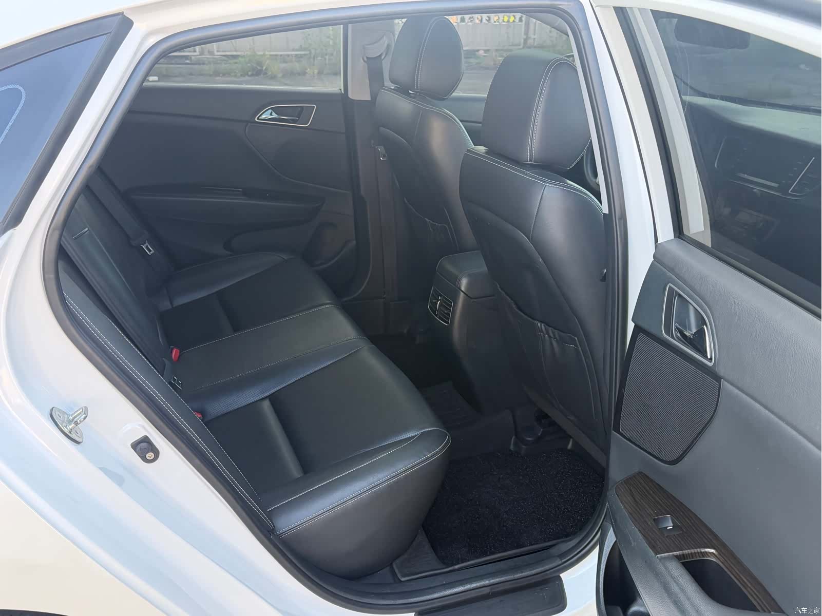 Hyundai GLS, 2016 11