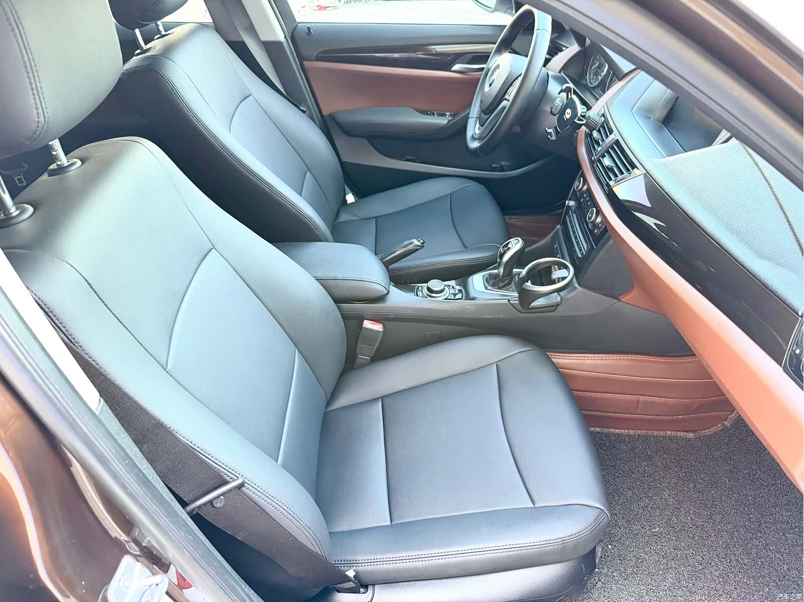 BMW X1, 2014 8