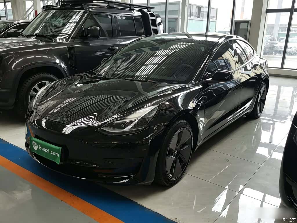 Tesla Model 3, 2022 1