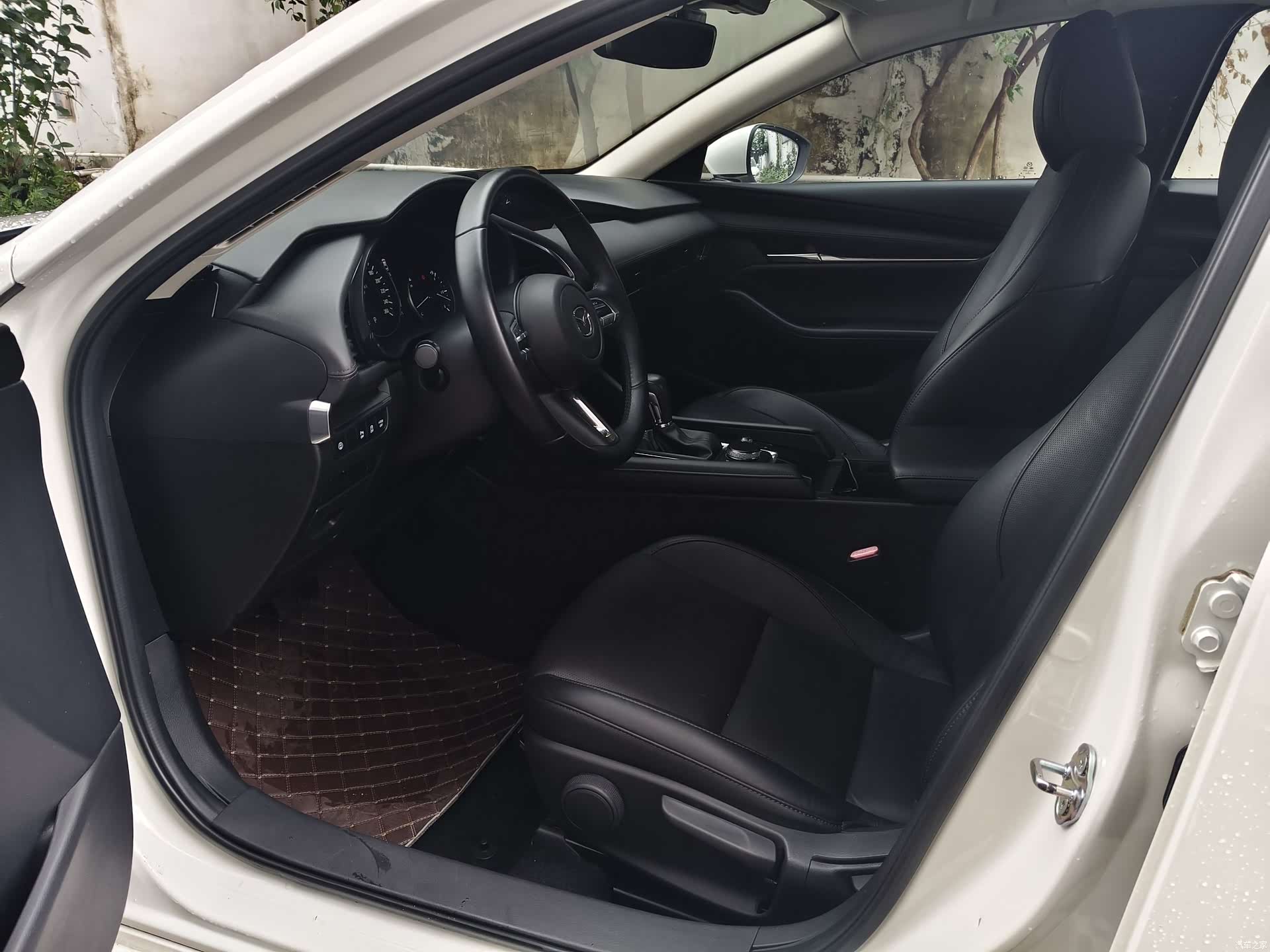 Mazda Mazda3, 2021 все фото