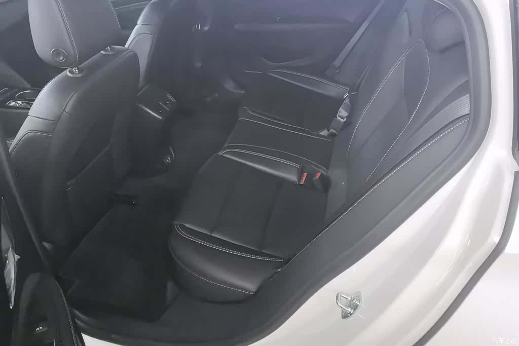 Buick Regal, 2023 11