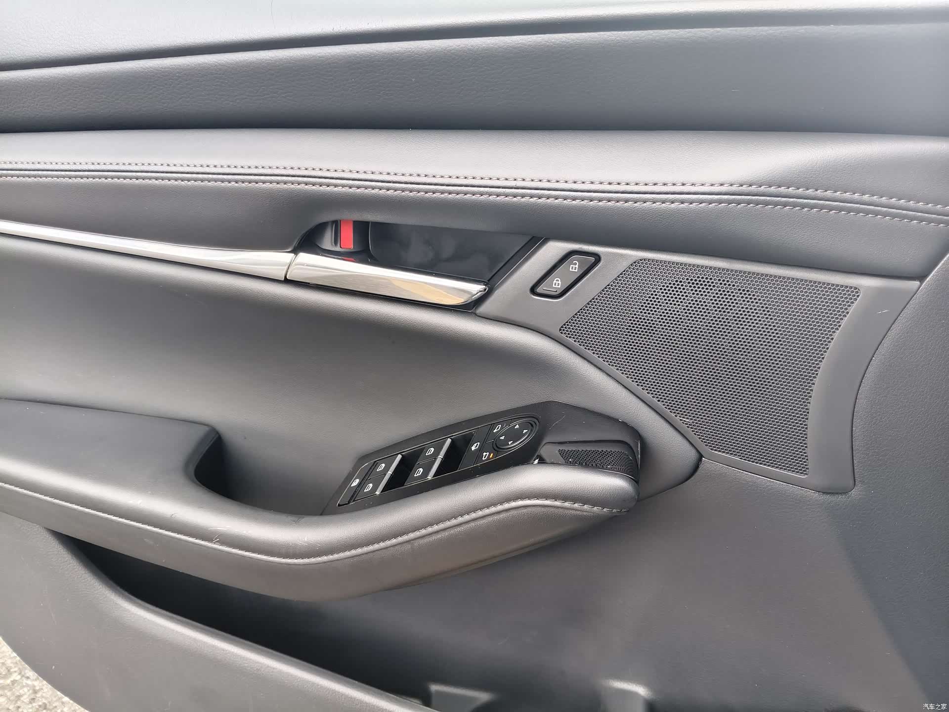 Mazda Mazda3, 2021 11