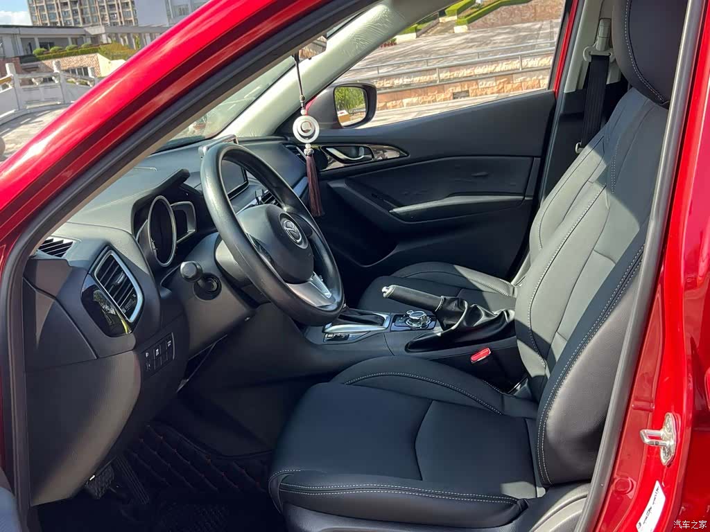 Mazda Mazda3, 2016 15