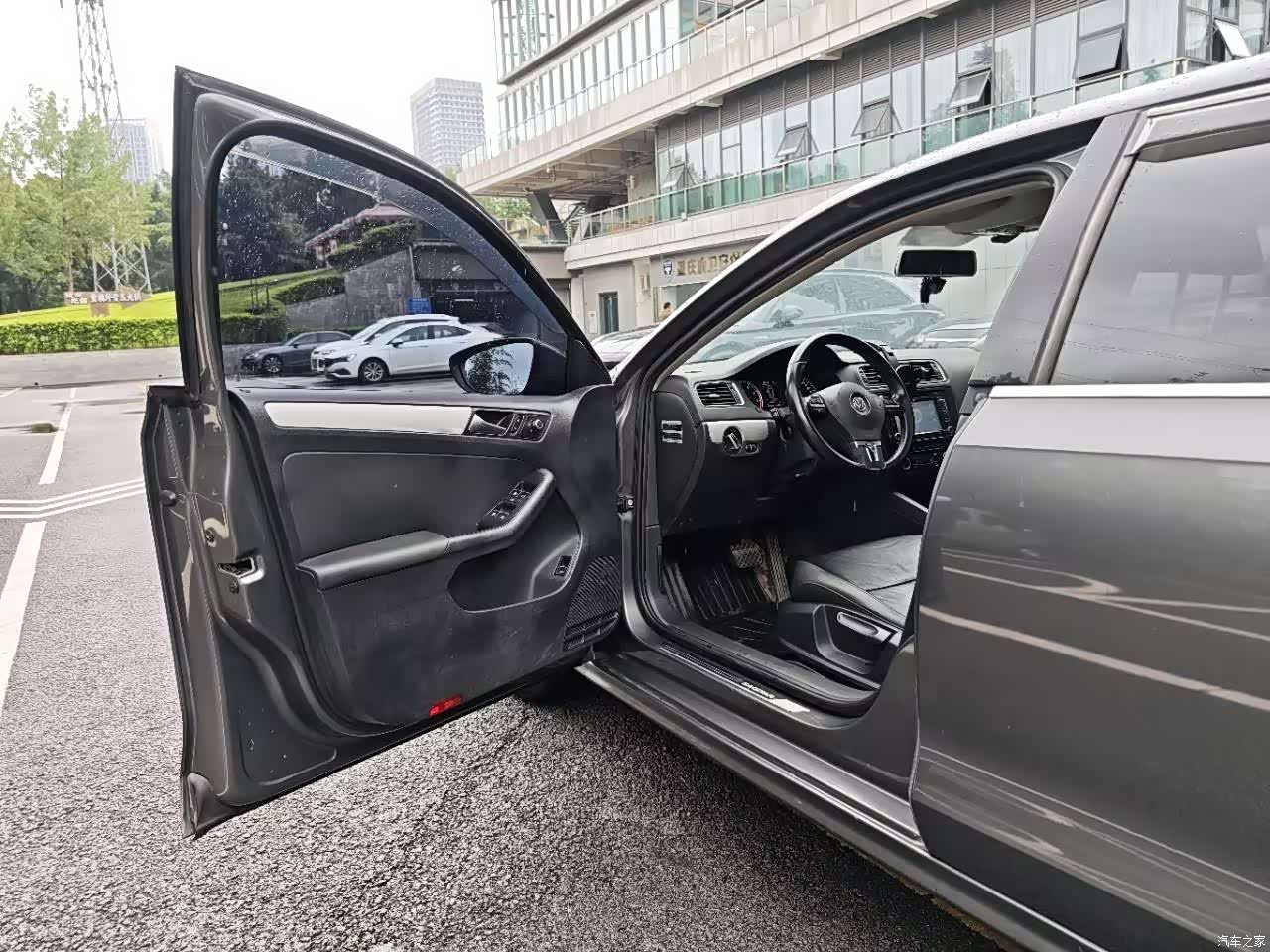 Volkswagen Sagitar, 2014 22