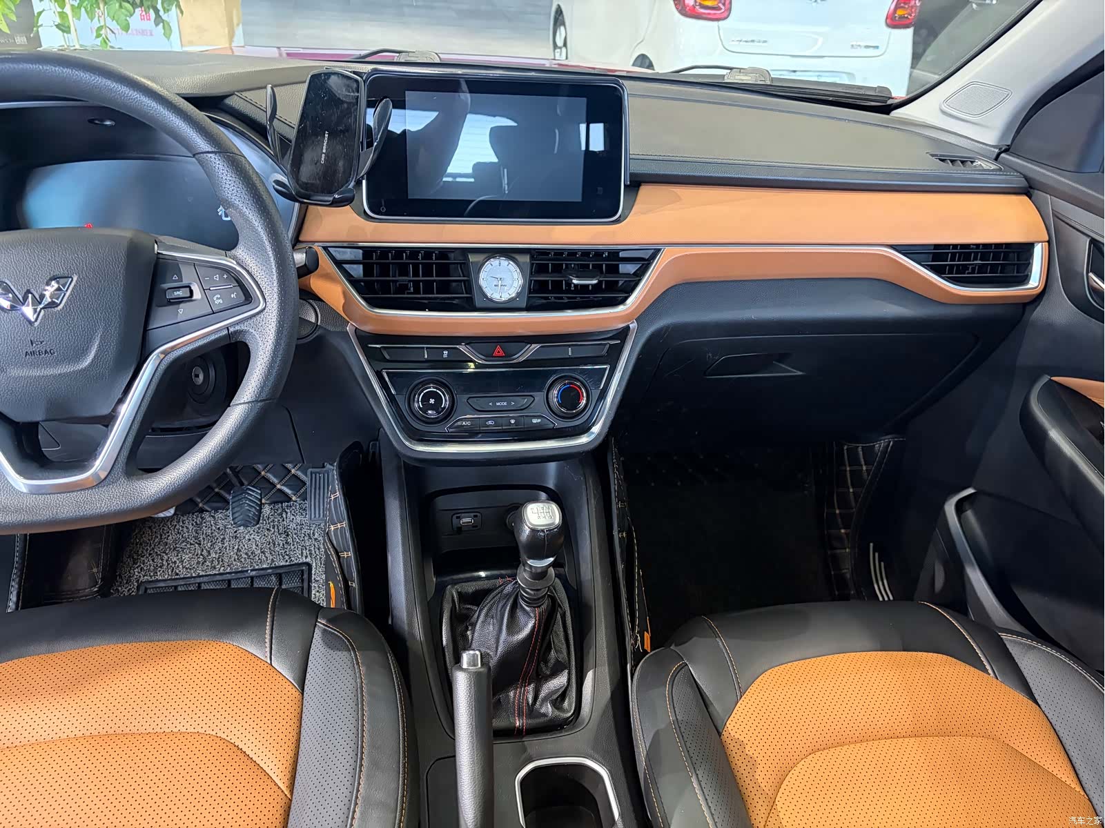 Wuling Hongguang, 2018 8