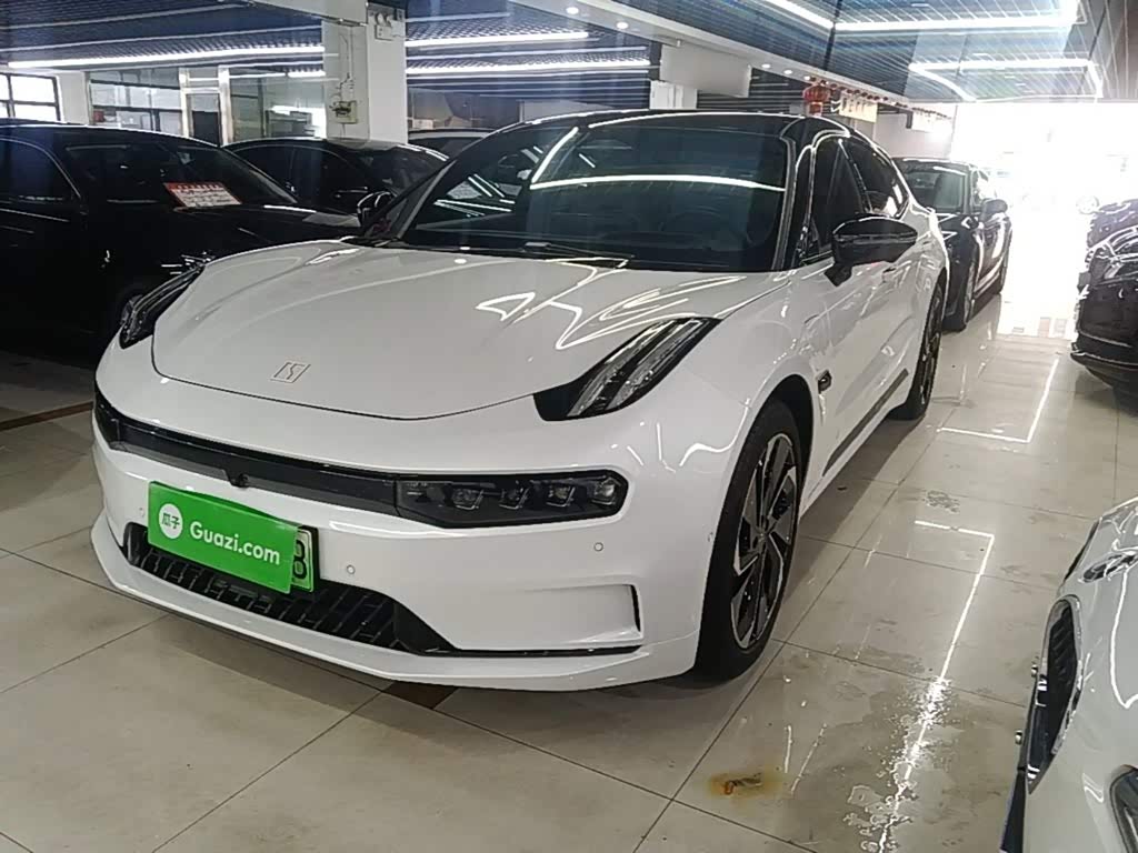 Zeekr 001