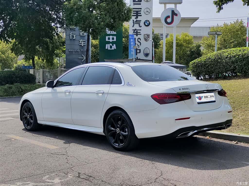 Mercedes-Benz E-Class, 2021 4