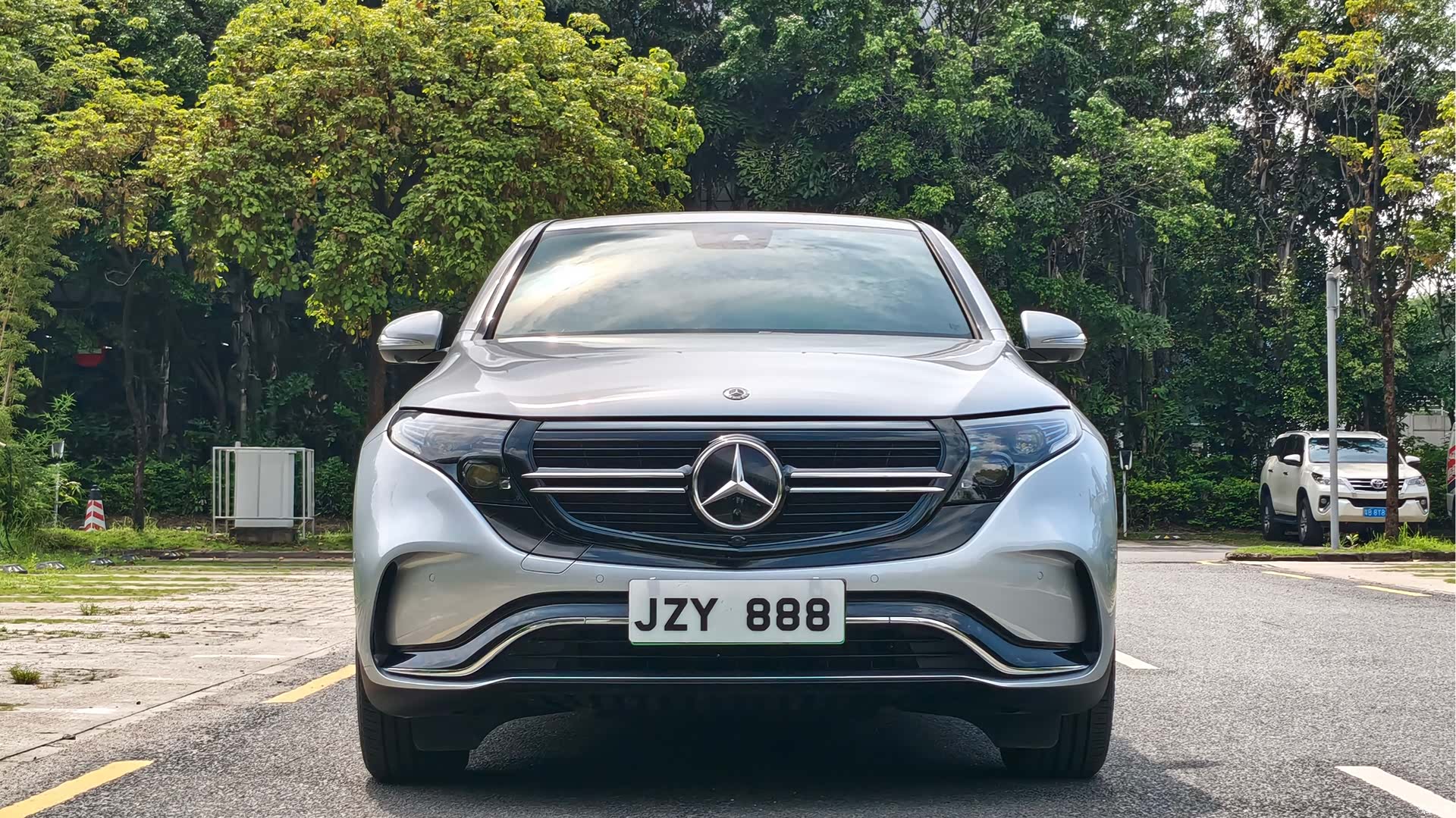 Mercedes-Benz EQC, 2020 2